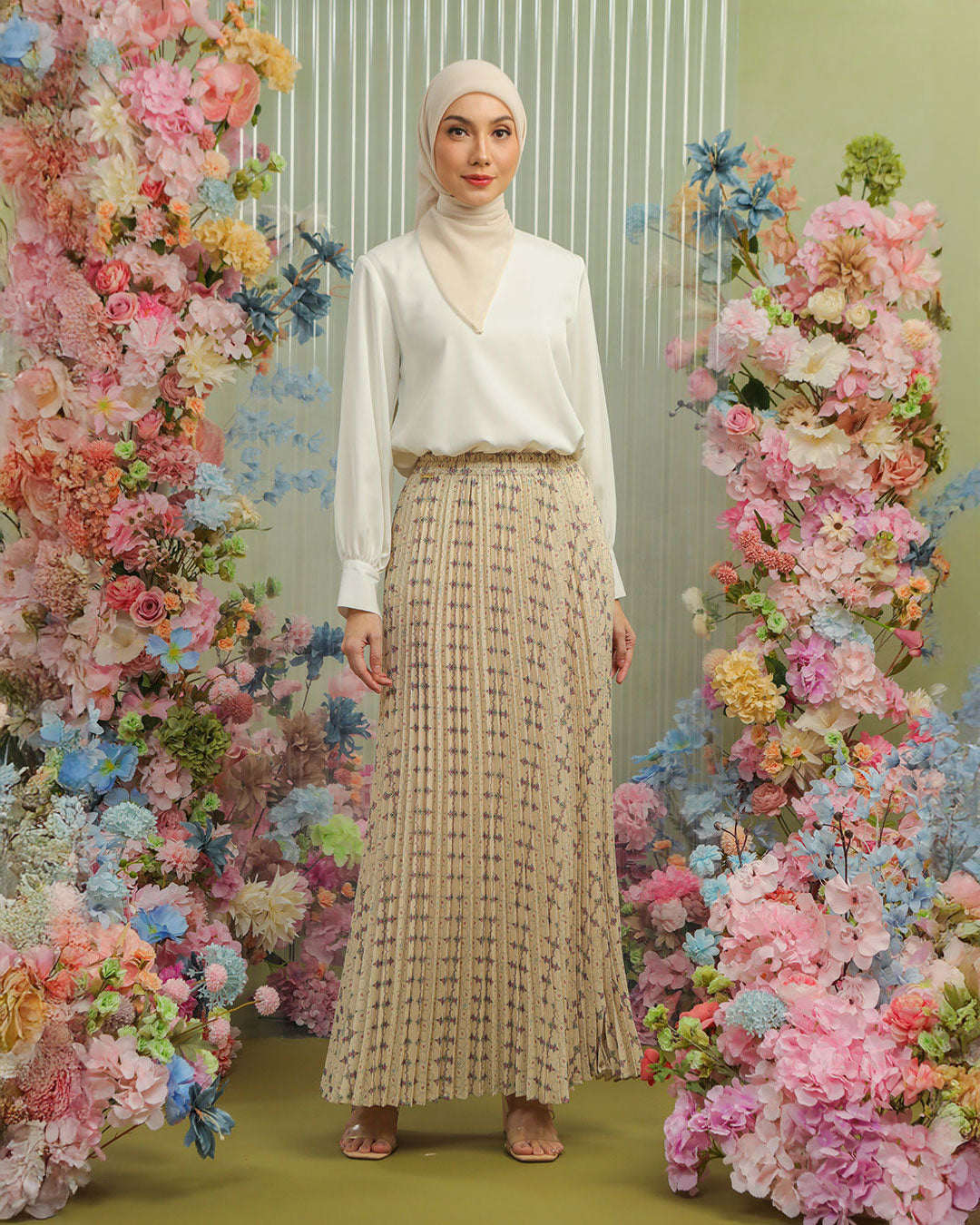 ANEILA PLEATS SKIRT