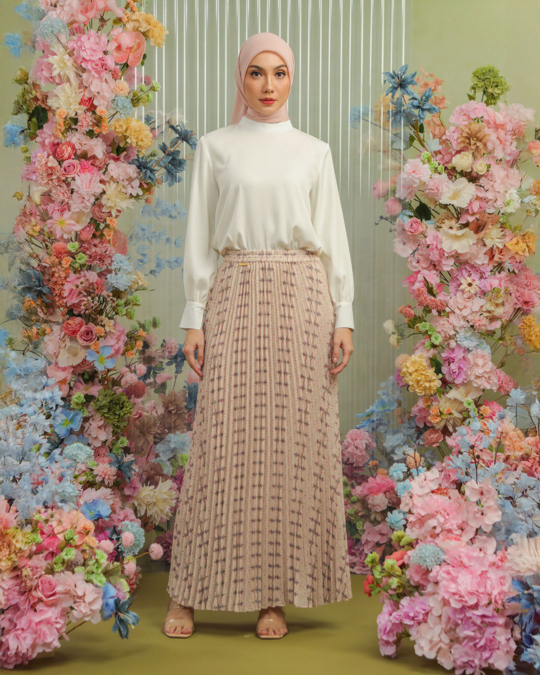ANEILA PLEATS SKIRT