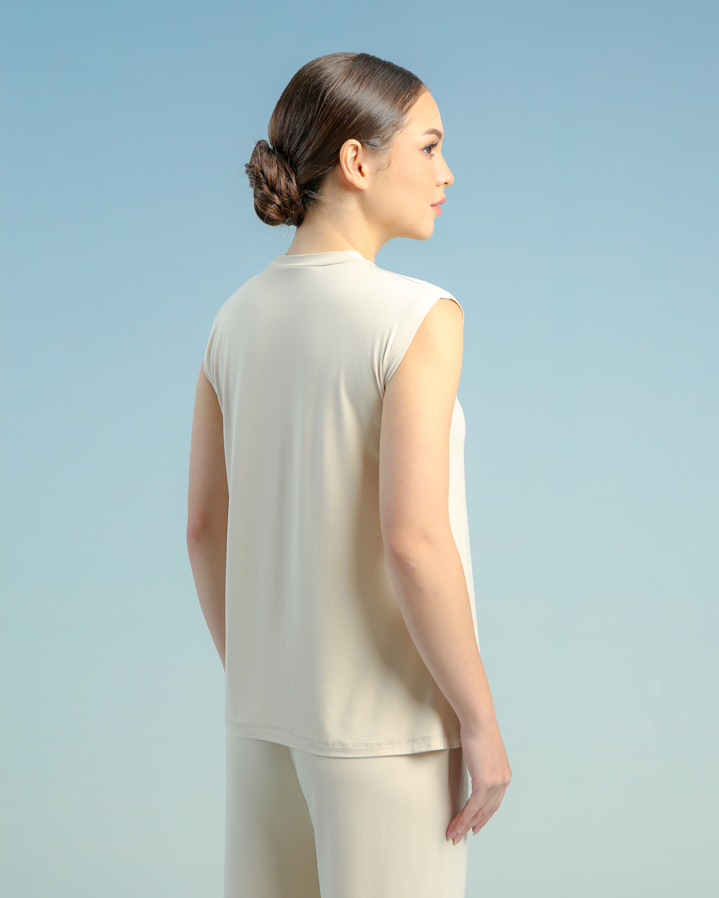 BALENS SLEEVELESS INNER