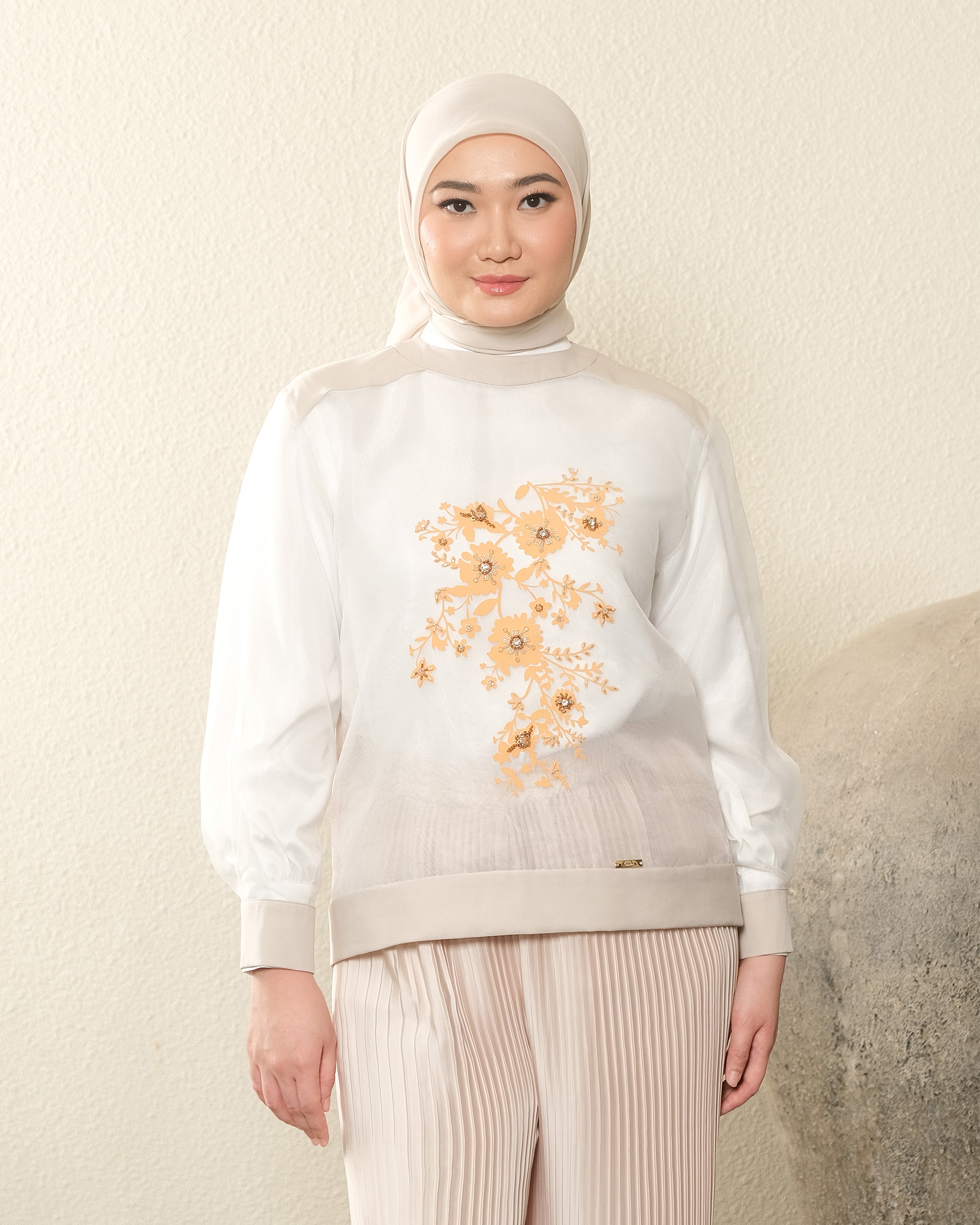 GIANA OUTER
