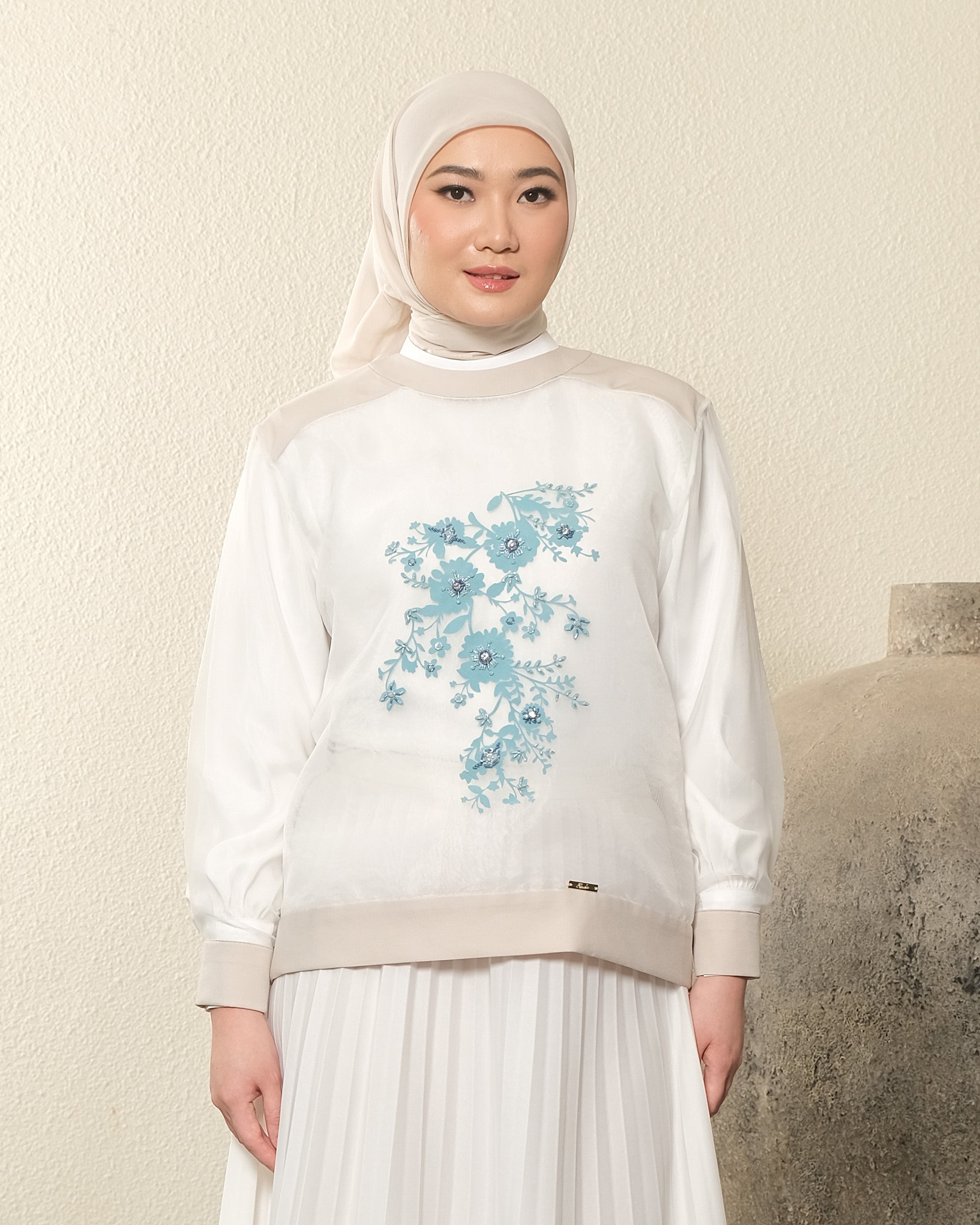 GIANA OUTER