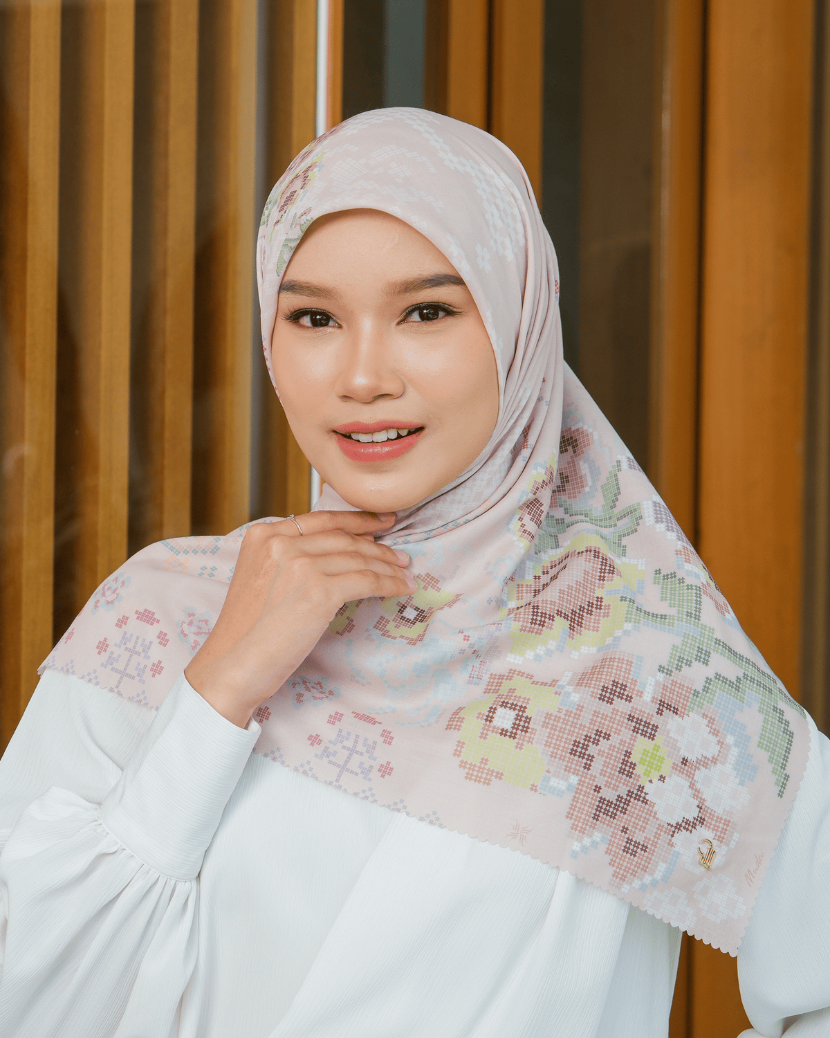 NAVARA SCARF